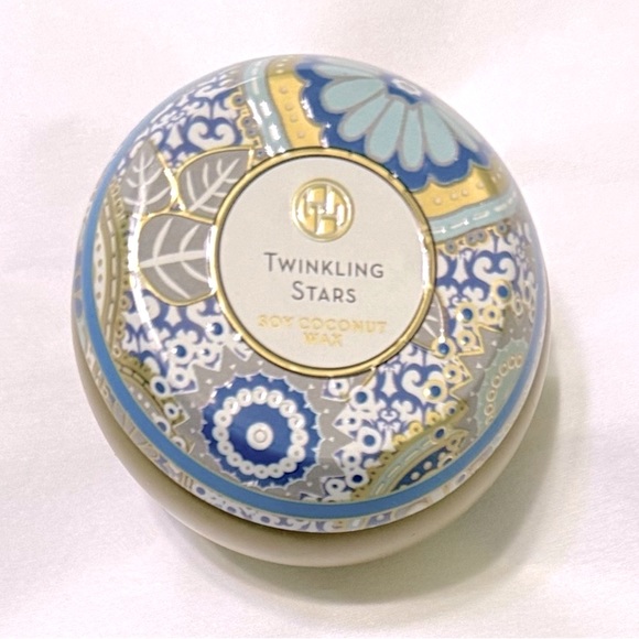 Huntington Home Soy Coconut Wax Candle Decorative Tin with Lid Twinkling Stars - Picture 1 of 5